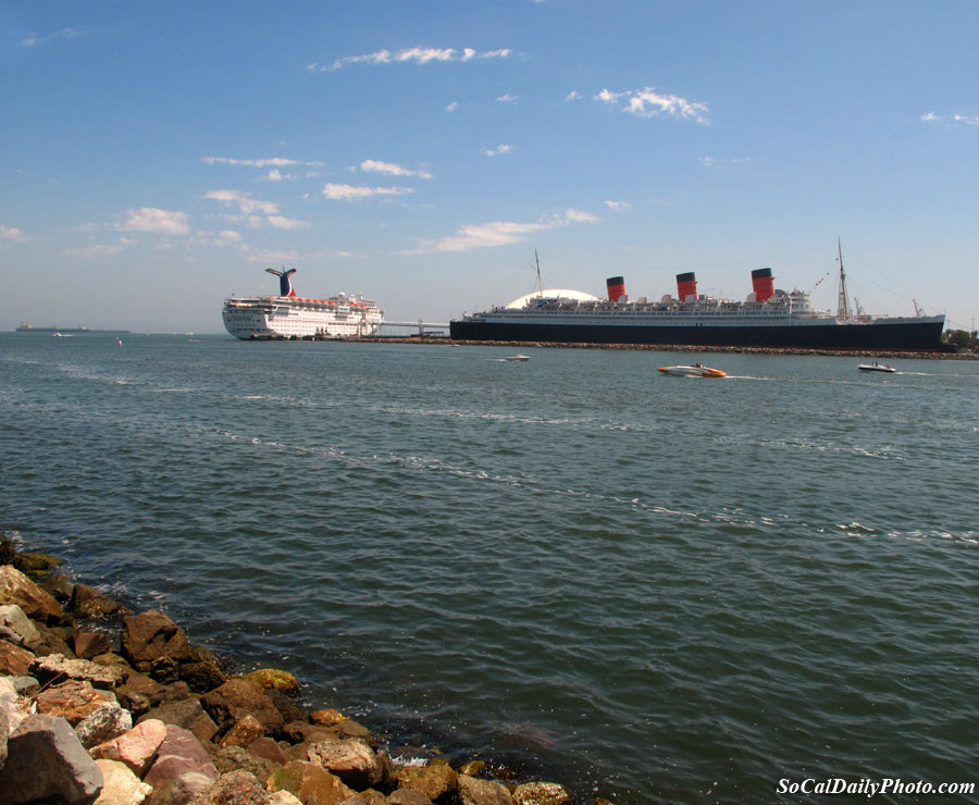 Queen Mary compared to Carnival ship