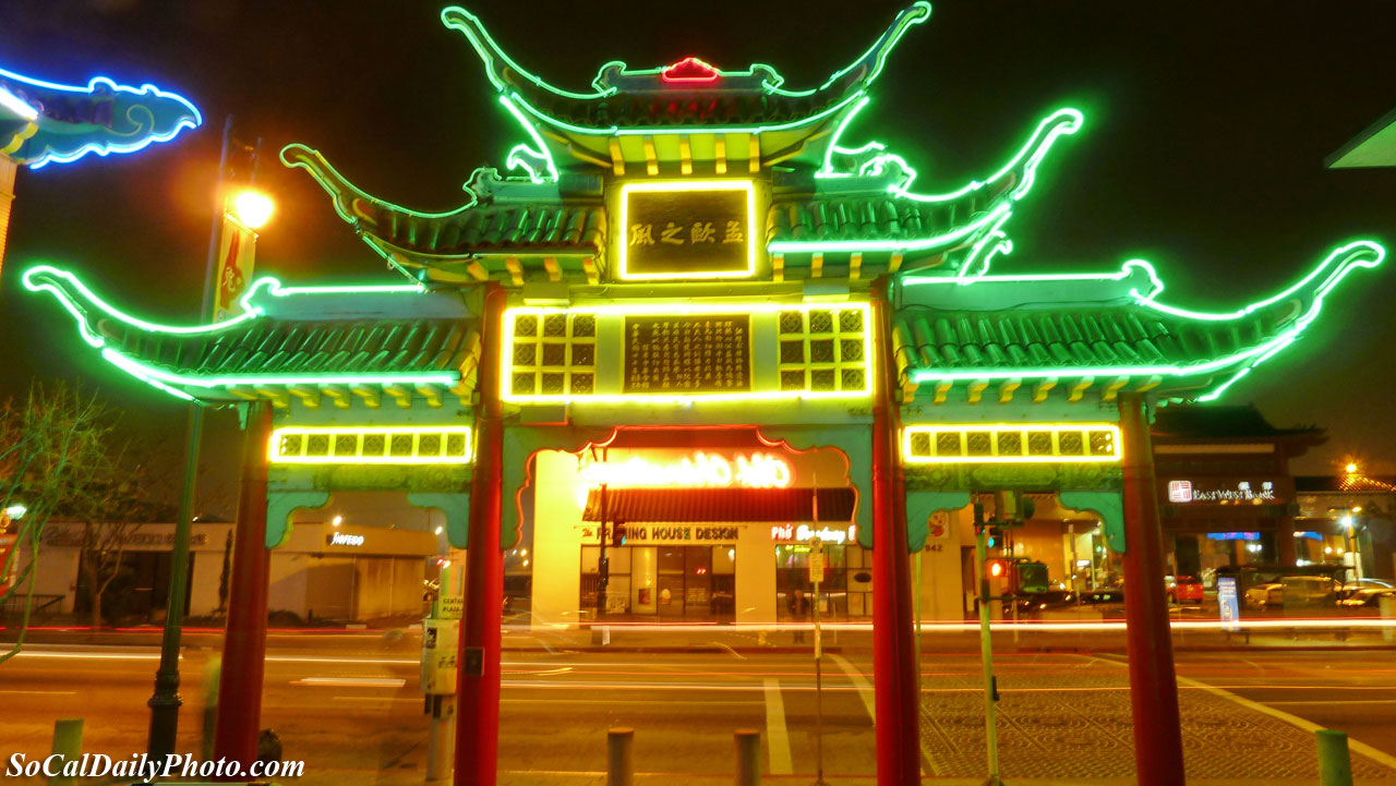 night lights central plaza chinatown